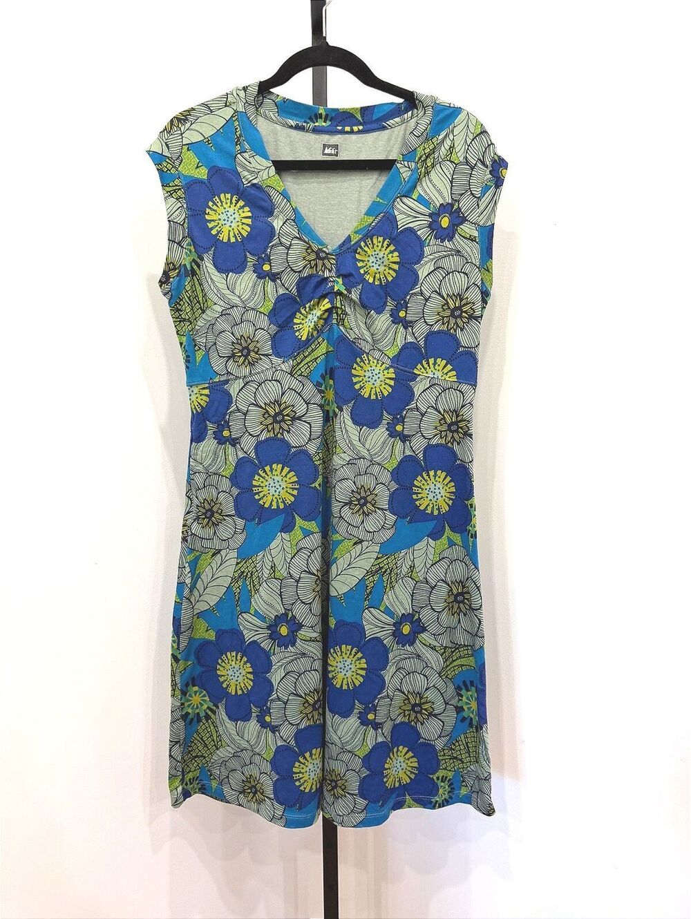 REI Women's Floral V-Neck Dress Size M Athletic Dress